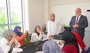 Antalya’da 100. Yıl Bulvarı’nda asfalt çalışmaları sürüyor