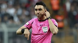 Arda Kardeşler hakemliği bıraktı