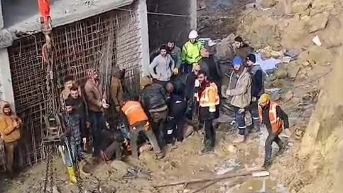 Arnavutköy’de şantiyede yüksekten düşen işçi yaşamını yitirdi