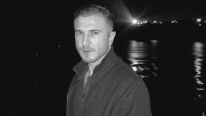 Arnavutköy’de tartıştığı kardeşini silahla öldürdü