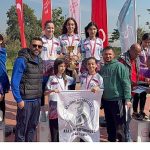 Atatürk Ortaokulu Öğrencileri Oryantiringde İzmir’e Damga Vurdu