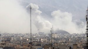 Axios: İran’a yönelik saldırı bir haftalık ertelemeyle gerçekleşti