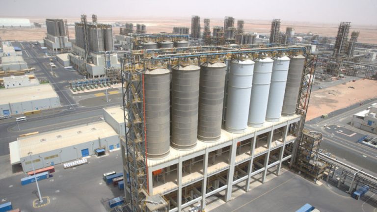 BAE’nin en büyük rafinerisi operasyonlarını durdurdu