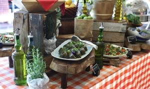 Başkan Denizli, 15. Uluslararası Alaçatı Ot Festivali’ni İstanbul lansmanında tanıttı: ilk kez uluslararası ünvanıyla ziyaretçilerini ağırlayacak