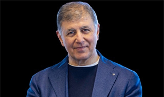 Başkan Tugay’dan 18 Mart mesajı: “Tarihe sığmayan bir direnişin zaferi”