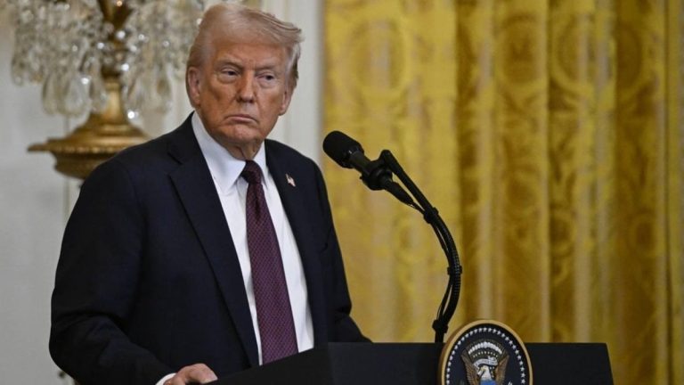 Beyaz Saray: Başkan Trump, ABD ordusunun ölümcül gücünü kullanmaya hazır