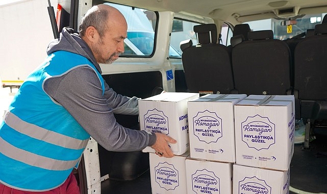 Beylikdüzü Belediyesi Ramazan’da İhtiyaç Sahibi Ailelerin Yanında