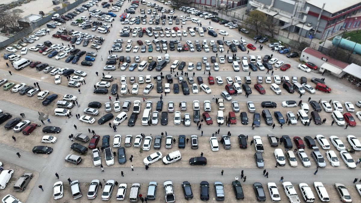 Bursa’da ikici el otomobil pazarında durgunluk hakim