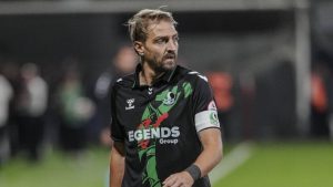 Caner Erkin yine kırmızı kart gördü…