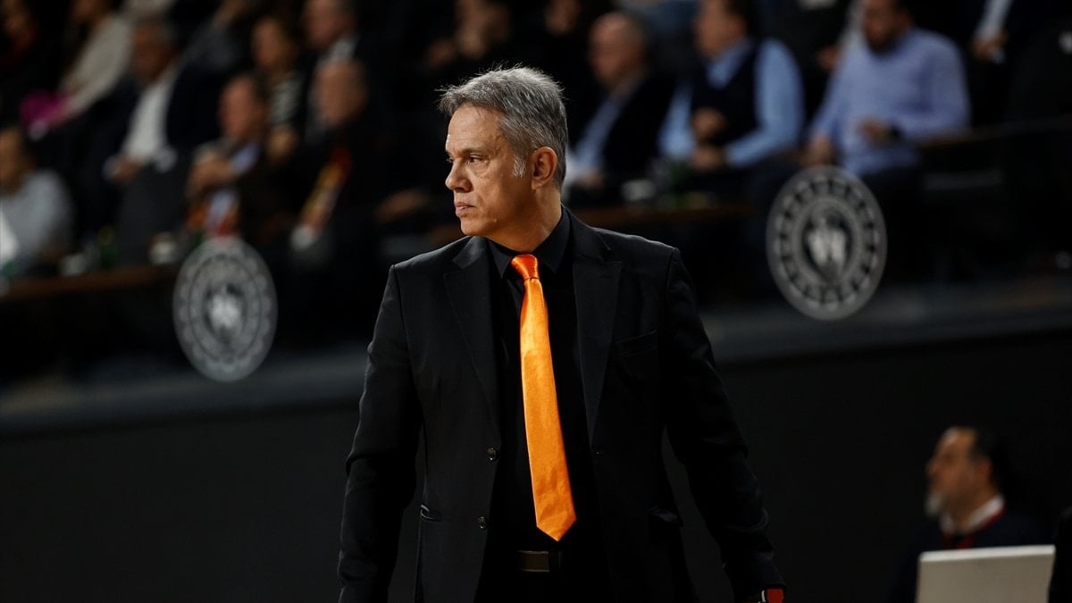 ÇBK Mersin’de George Dikeoulakos dönemi sona erdi