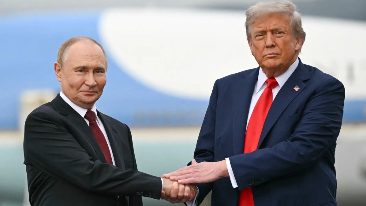 Donald Trump ile Putin telefonda görüştü