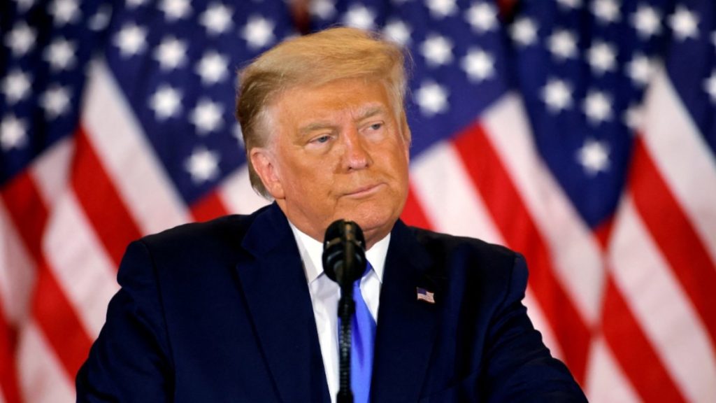 Donald Trump: İran’a sert darbe indirmek üzereyiz