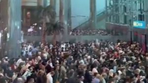 Dubai’den kaçış sürüyor: Plajlar boş kaldı