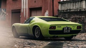 Dünyanın ilk süper otomobili Lamborghini Miura 60 yaşında