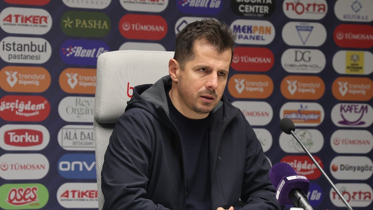 Emre Belözoğlu: Oyuncular için de bizim için de zor bir süreç