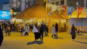 Esenler Belediyesi Ramazan için cadde ve sokakları süsledi