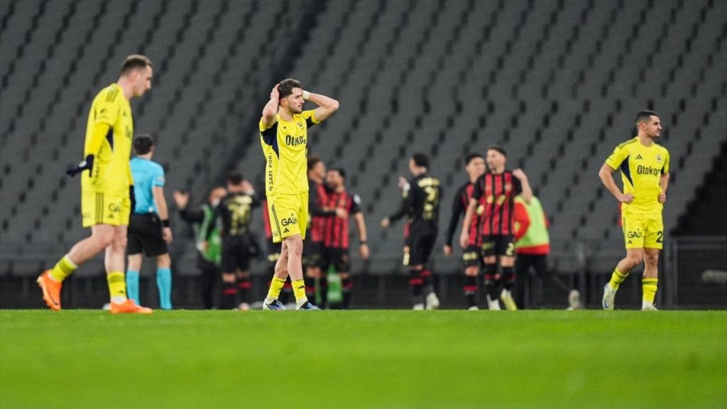 Fenerbahçe, ligde 4 haftada 7 puan kaybetti!