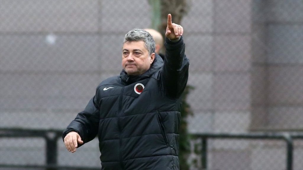 Gençlerbirliği, Levent Şahin ile ilk antrenmanına çıktı