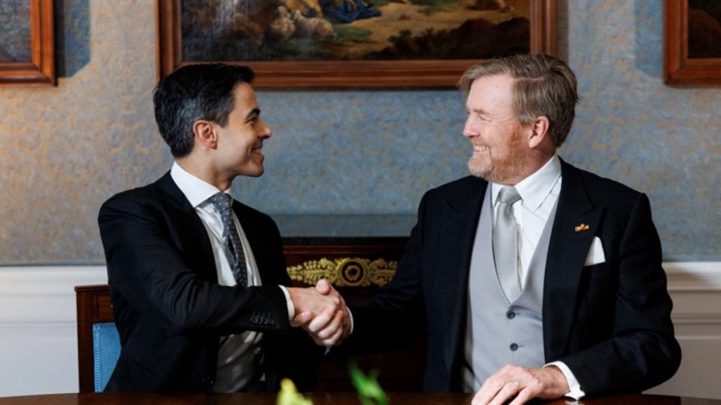 Hollanda seçimlerini kazanan ve LGBT’yi destekleyen Rob Jetten, yemin etti