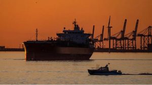 Hürmüz’de başlayan petrol şoku batıya ileriliyor