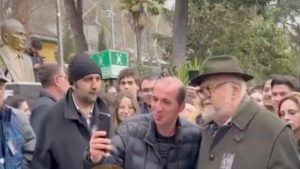 İlber Ortaylı anmasında Celal Şengör ile selfie yarışı