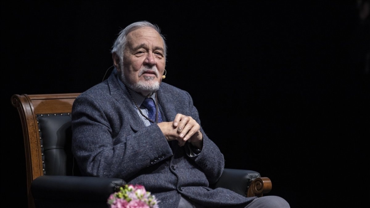 İlber Ortaylı, Fatih Camii Haziresi’nde toprağa verilecek