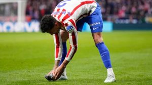 İlginç anlar! İspanya LaLiga’da top güvercine çarptı