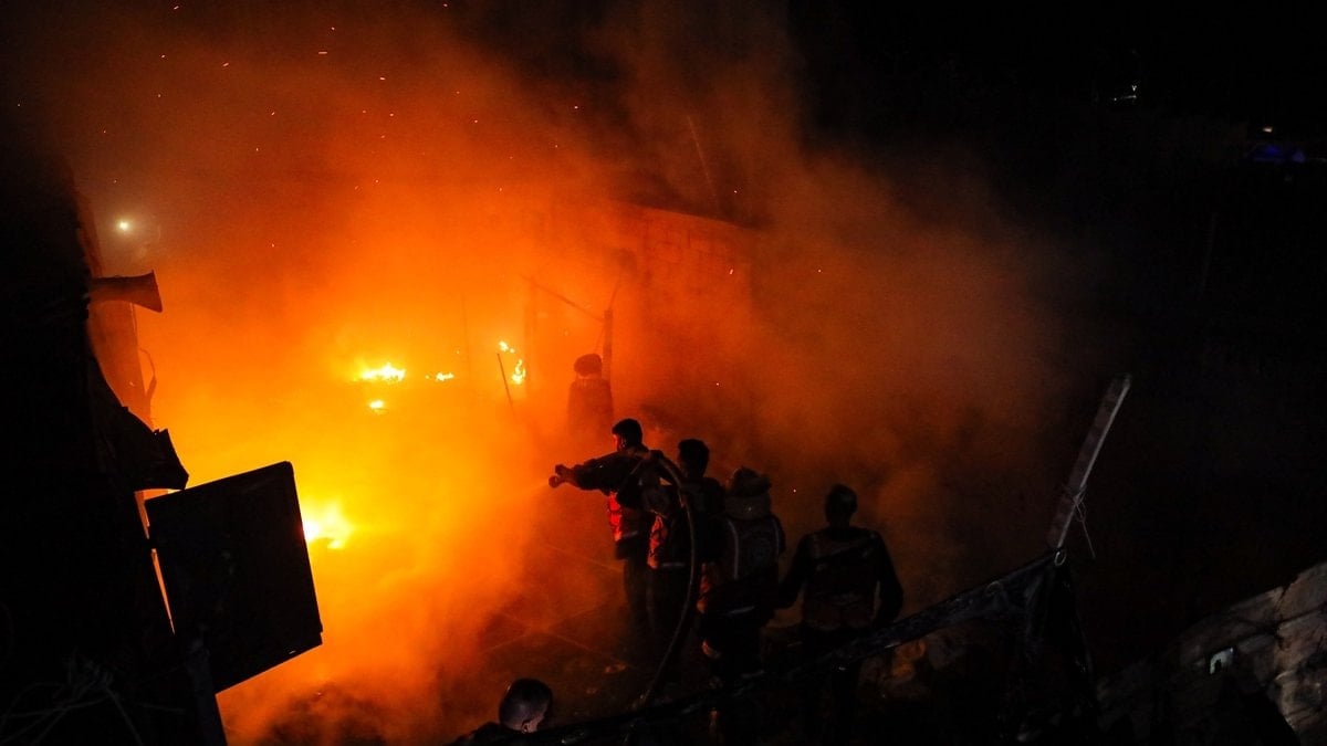 Irak yönetimi petrol limanlarında ulaşımı askıya aldı