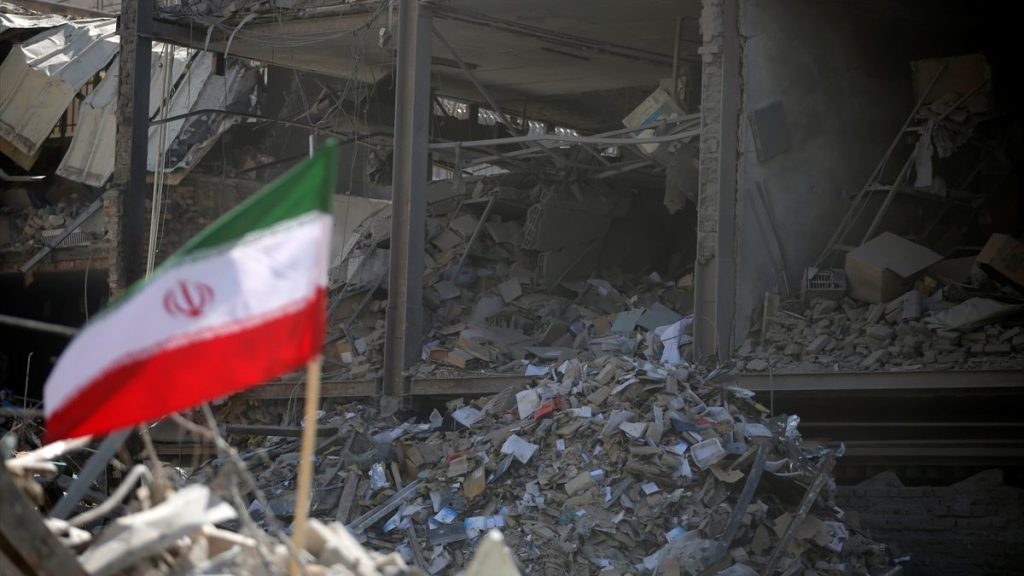 İran: ABD-İsrail saldırılarında 105 sivil mekan hedef alındı