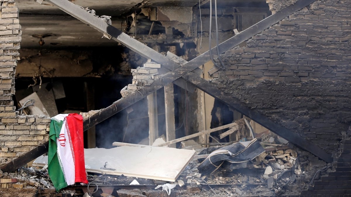 İran: ABD-İsrail saldırılarında 6 bin 668 sivil birimi hedef alındı