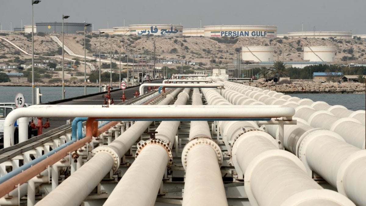 İran: Hark Adası’nda petrol altyapısı zarar görmedi