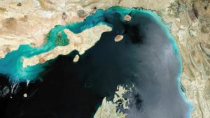 İran Meclisi’nden Hürmüz Boğazı’nda ücret uygulamasına ilişkin tasarı geçti