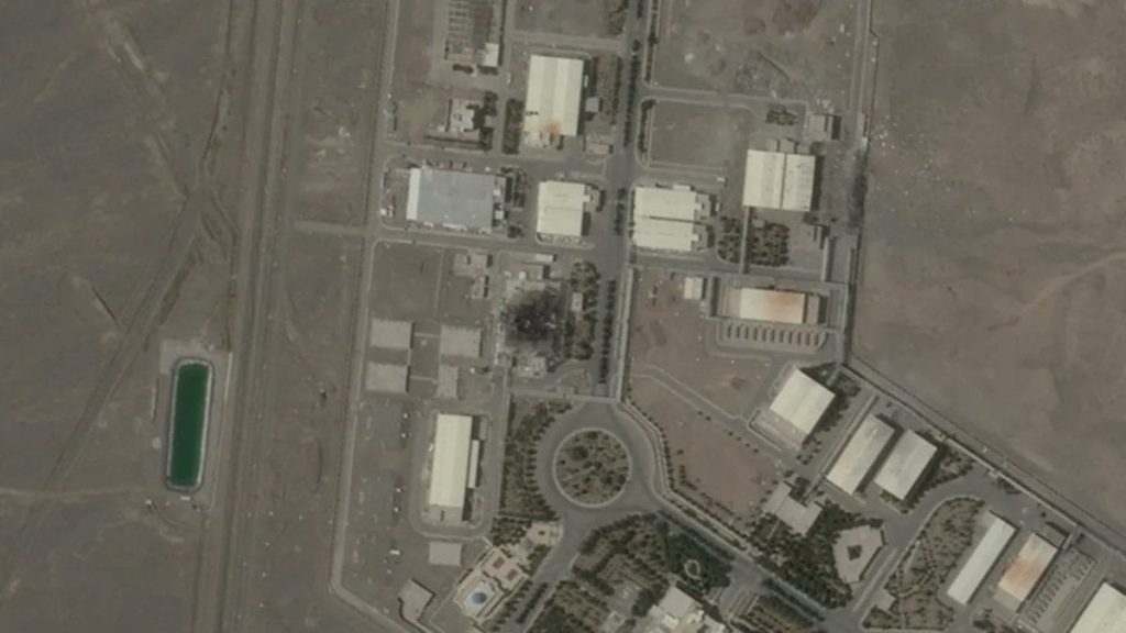 İran: Nükleer tesislerimize saldırı oldu