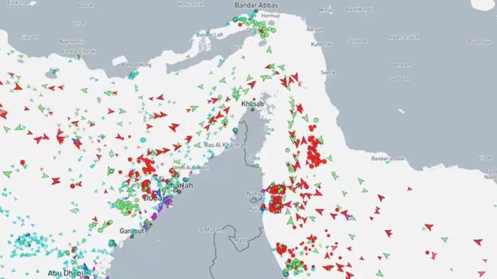 İran ve Basra Körfezi’ndeki gemiler için risk sigortaları iptal edildi