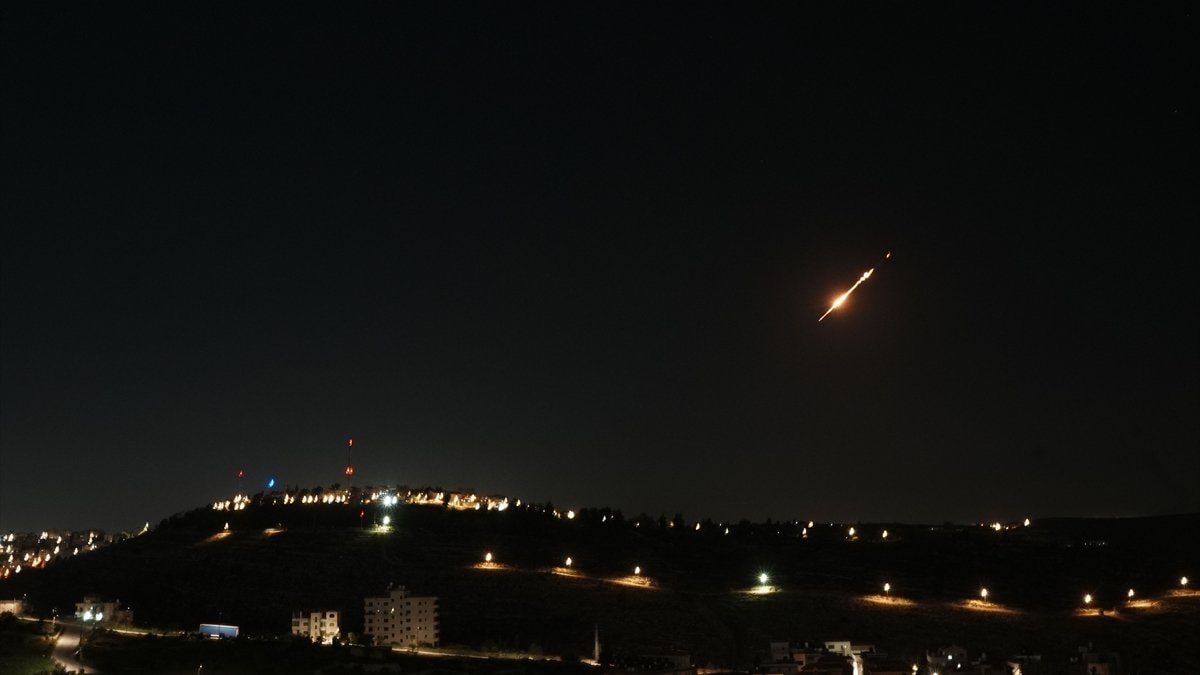 İran’ın başkenti Tahran’da patlama sesleri