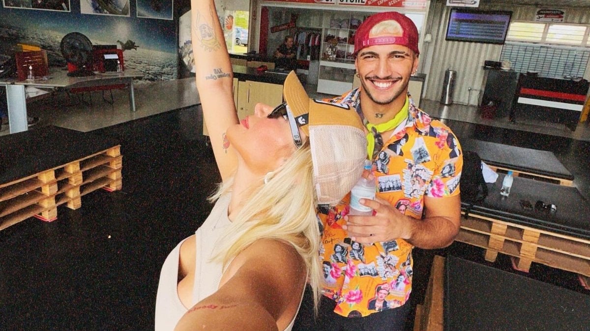 İrem Derici nişanlısını affetti! Eşcinsel iddialarına da cevap verdi