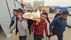 İsrail, Gazze’de bir eve saldırdı: 2’si çocuk 4 kişi hayatını kaybetti