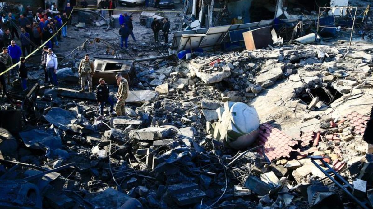 İsrail, Lübnan-Suriye sınırına hava saldırısı düzenledi: 4 ölü