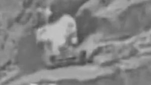 İsrail ordusu, İran’a hava saldırısının görüntülerini paylaştı