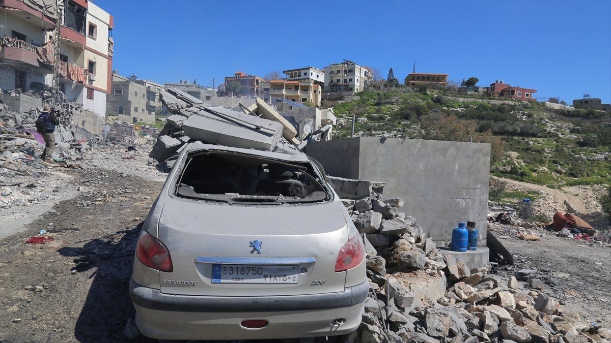 İsrail’in Lübnan’a yönelik gece saatlerinden bu yana düzenlediği saldırılarda 43 kişi öldü