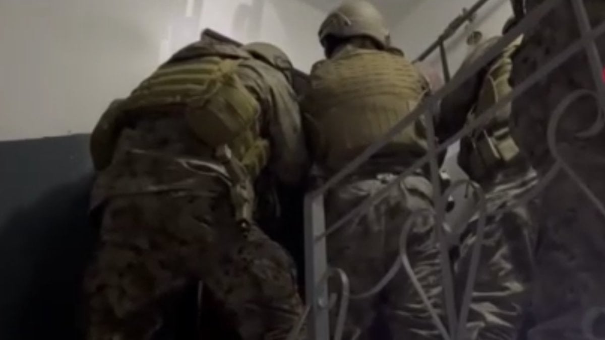 İstanbul merkezli, büyük göçmen kaçakçılığı operasyonu: 51 gözaltı