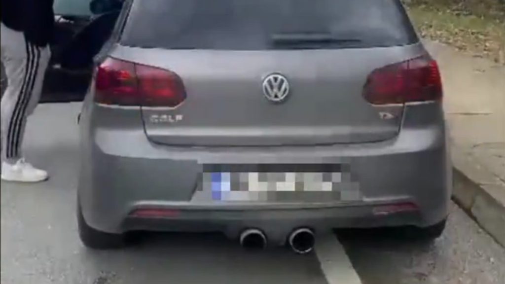 İstanbul’da abartılı egzozlu araca 16 bin lira ceza