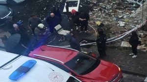 İstanbul’da bir çocuk kapağı çalınan rögara düştü