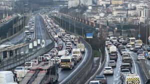 İstanbul’da mesai bitimi trafik yüzde 87’ye ulaştı