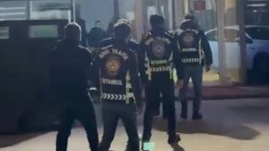 İstanbul’da trafikte bıçaklı kavga: 3 kişiye 542 bin lira para cezası kesildi