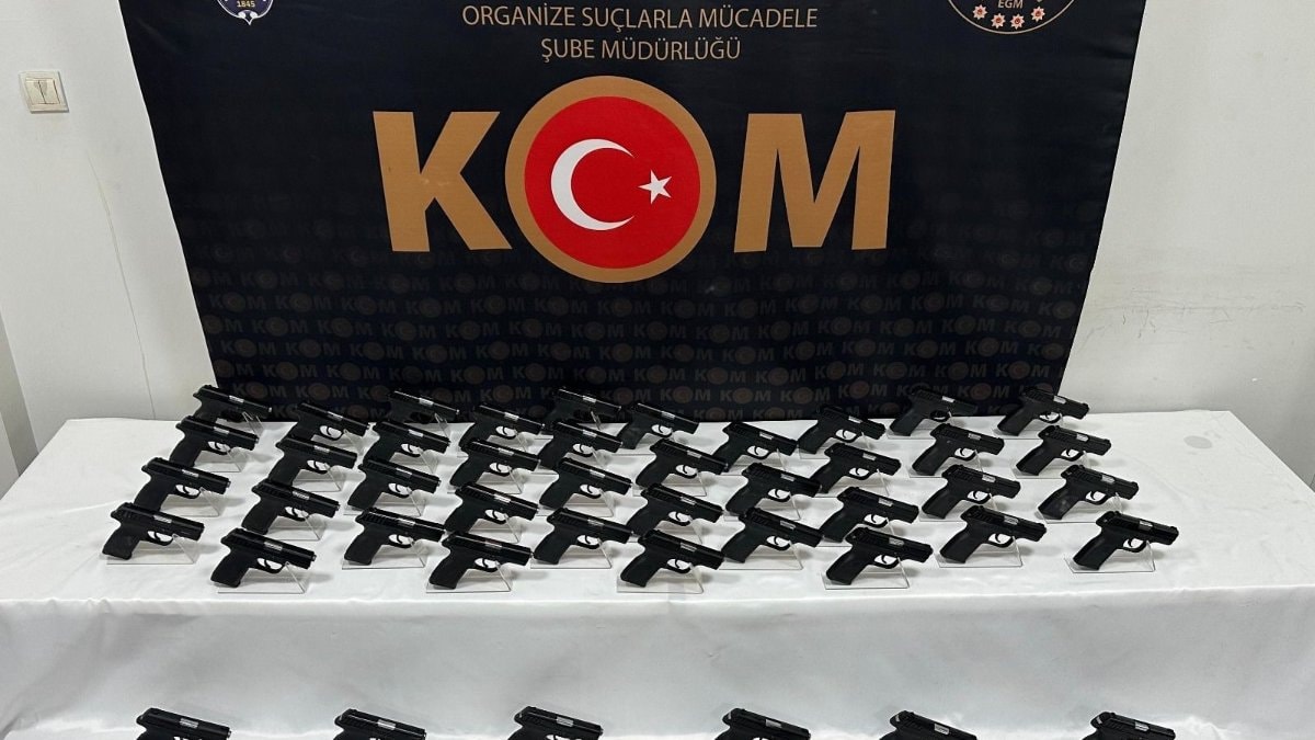 İzmir’de suç örgütüne operasyon düzenlendi: 1 milyar TL para hareketi tespit edildi