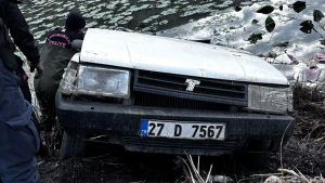 Kahramanmaraş’ta otomobil göle uçtu: Sürücü hayatını kaybetti