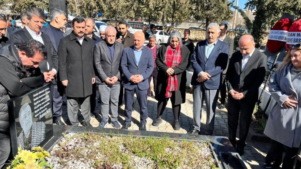 Kahtalı Mıçe, vefat yıl dönümünde memleketinde dualarla anıldı