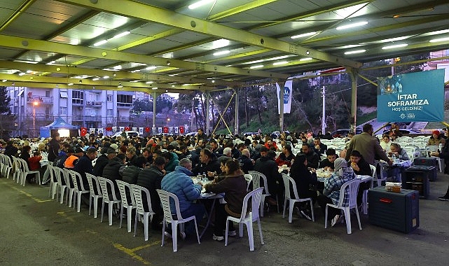 Karabağlar ‘da Birlik ve Beraberlik Sofrası Vatan Mahallesi’nde Kuruldu