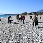 Kemer’de sahil temizliği